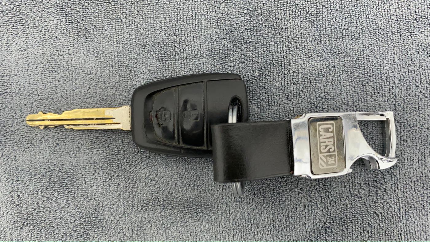 2019 Hyundai NEW SANTRO SPORTZ CNG, CNG, Manual, 68,865 km, Key Close Up