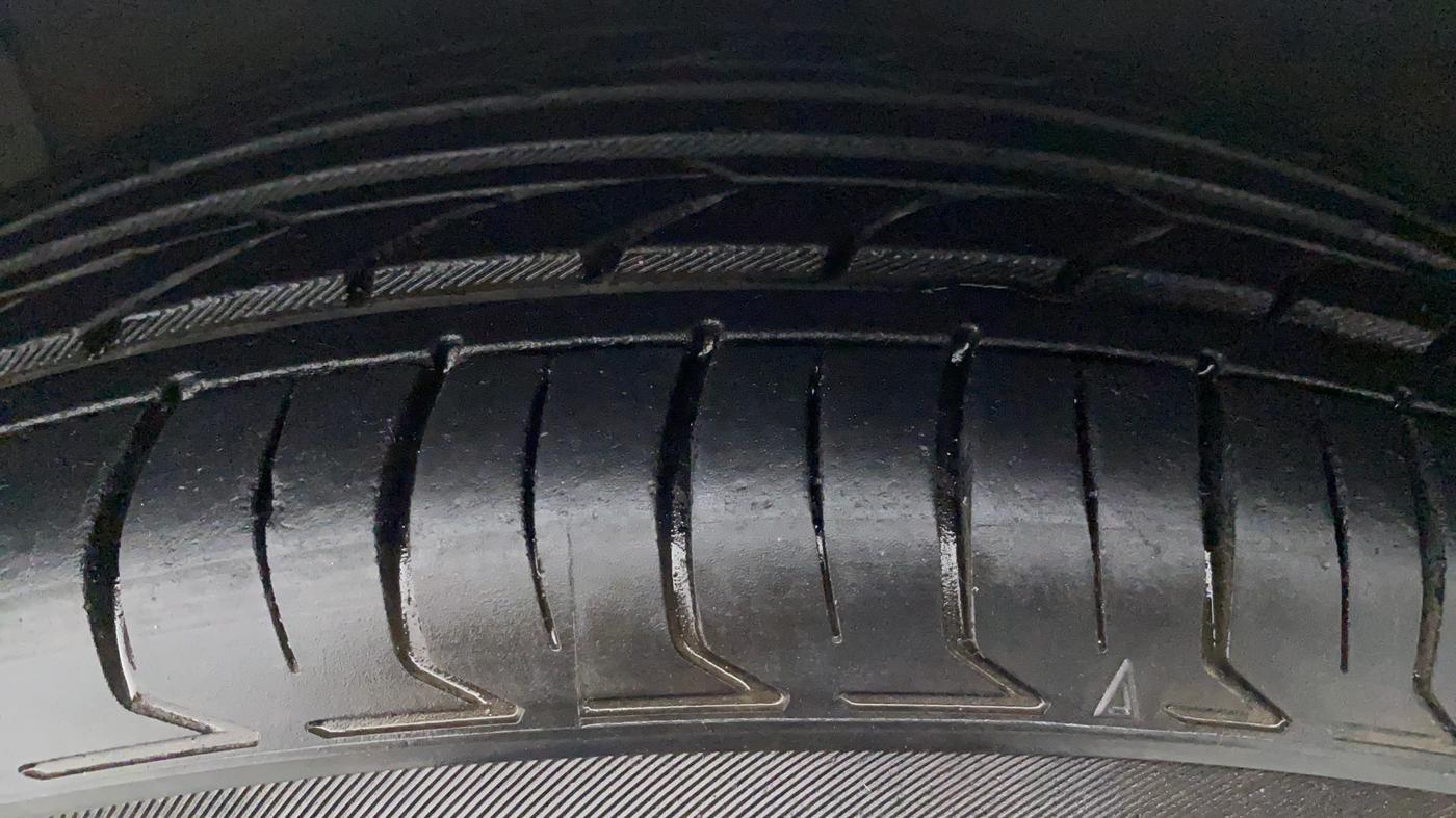 2016 Hyundai Xcent SX 1.2, Petrol, Manual, 58,495 km, Left Front Tyre Tread