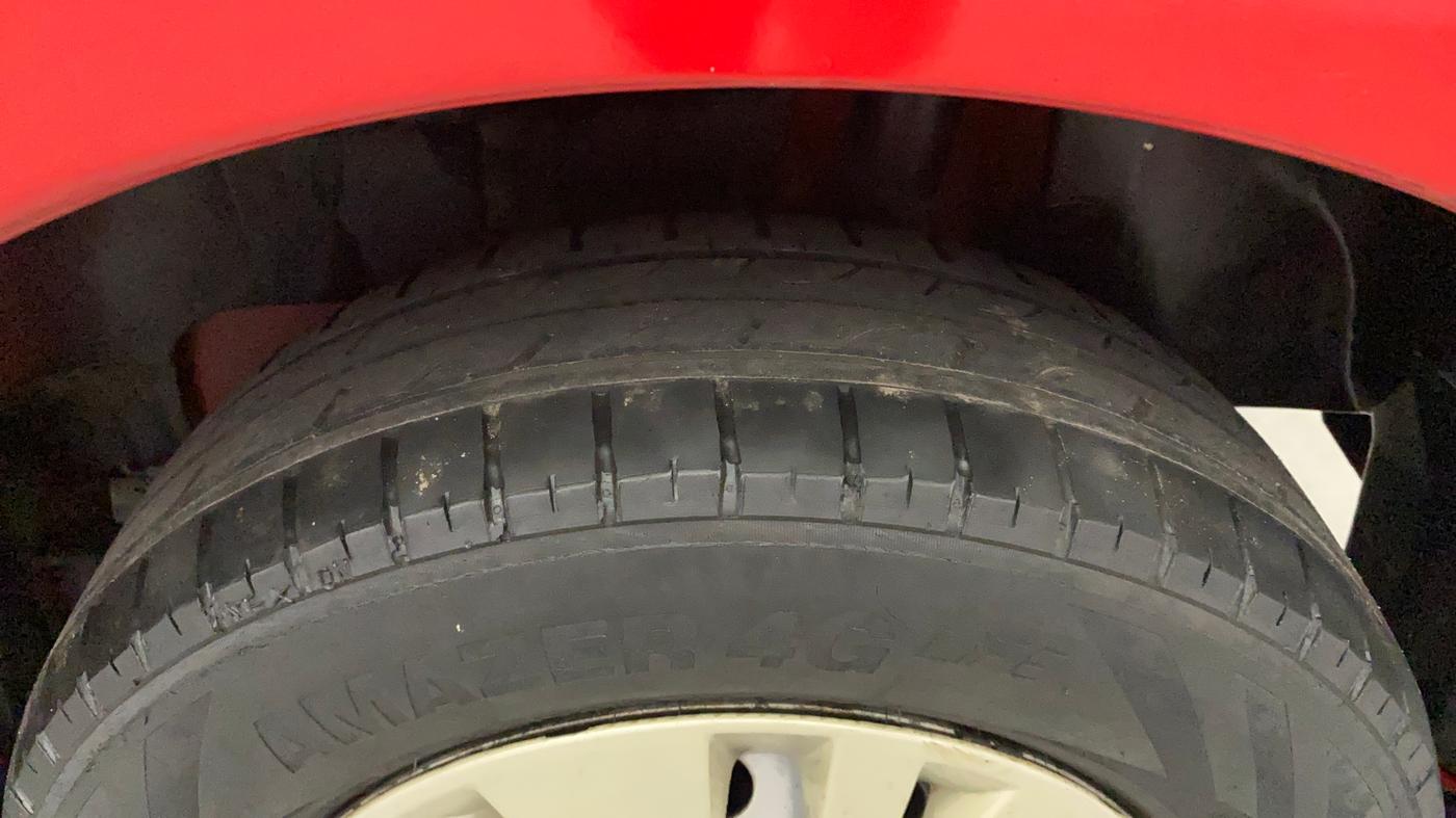 2019 Maruti Swift LXI, Petrol, Manual, 59,082 km, Left Rear Tyre Tread