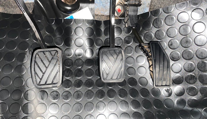 2019 Maruti Swift LXI, Petrol, Manual, 59,051 km, Pedals