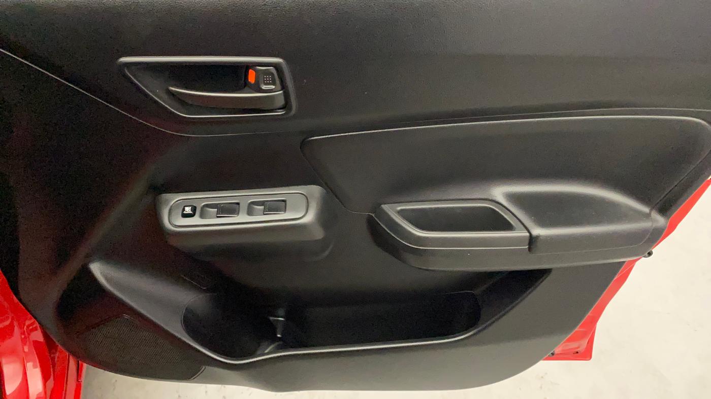 2019 Maruti Swift LXI, Petrol, Manual, 59,082 km, Driver Side Door Panels Control