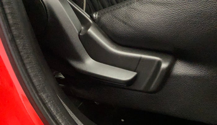 2019 Maruti Swift LXI, Petrol, Manual, 59,051 km, Driver Side Adjustment Panel