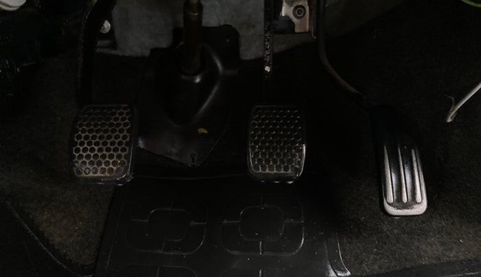 2014 Maruti Alto 800 LXI, Petrol, Manual, 35,965 km, Pedals