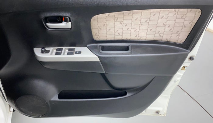 2014 Maruti Wagon R 1.0 VXI, Petrol, Manual, 69,455 km, Driver Side Door Panels Control