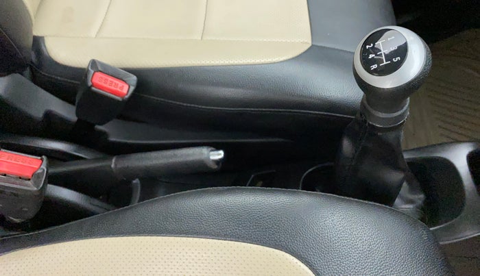 2014 Maruti Wagon R 1.0 VXI, Petrol, Manual, 69,455 km, Gear Lever