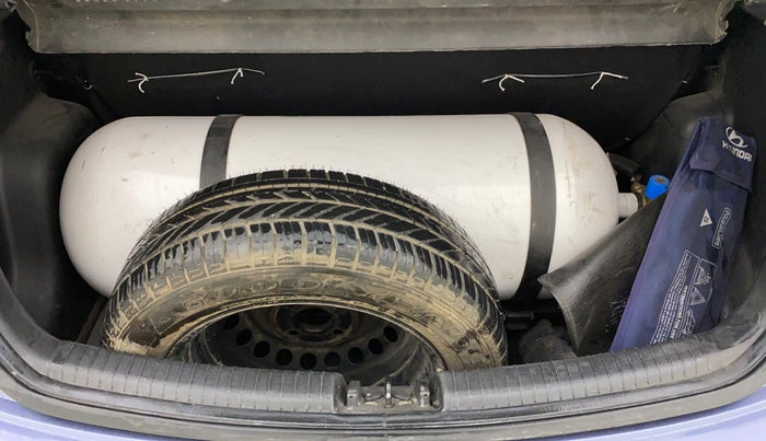 2017 Hyundai Grand i10 SPORTZ 1.2 KAPPA VTVT, CNG, Manual, 51,423 km, Boot Inside