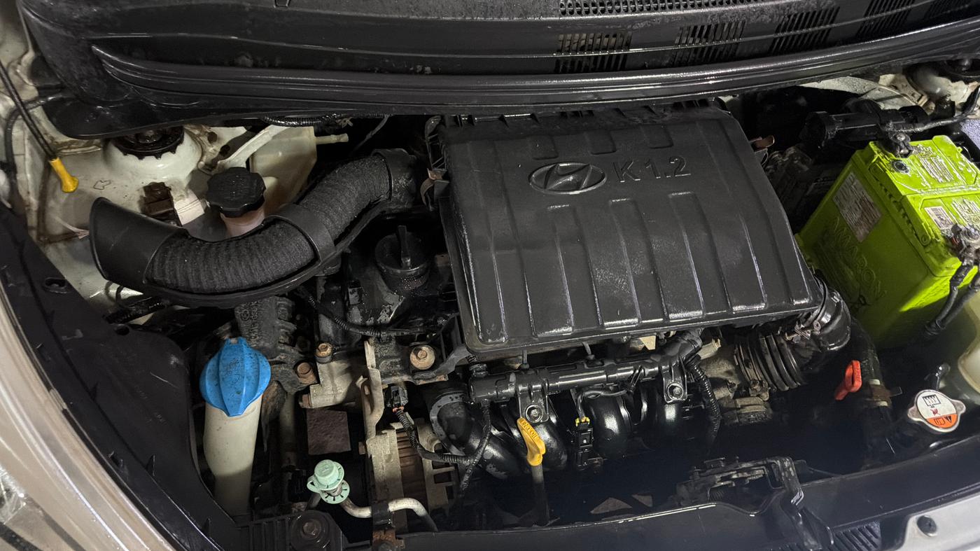 2015 Hyundai Grand i10 ASTA AT 1.2 KAPPA VTVT, Petrol, Automatic, 30,270 km, Engine View - Right