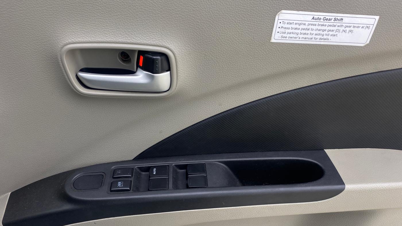 2015 Maruti Celerio VXI AMT, Petrol, Automatic, 51,141 km, Driver Side Door Panels Control