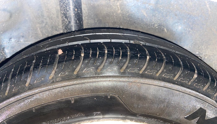 2015 Honda City 1.5L I-DTEC VX, Diesel, Manual, 1,36,317 km, Right Rear Tyre Tread