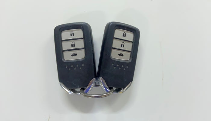 2015 Honda City 1.5L I-DTEC VX, Diesel, Manual, 1,36,317 km, Key Close Up