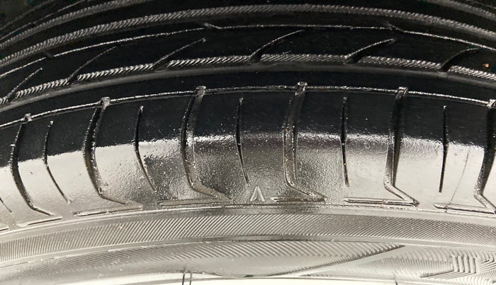 2013 Maruti Swift Dzire VXI 1.2 BS IV, Petrol, Manual, 54,017 km, Right Rear Tyre Tread