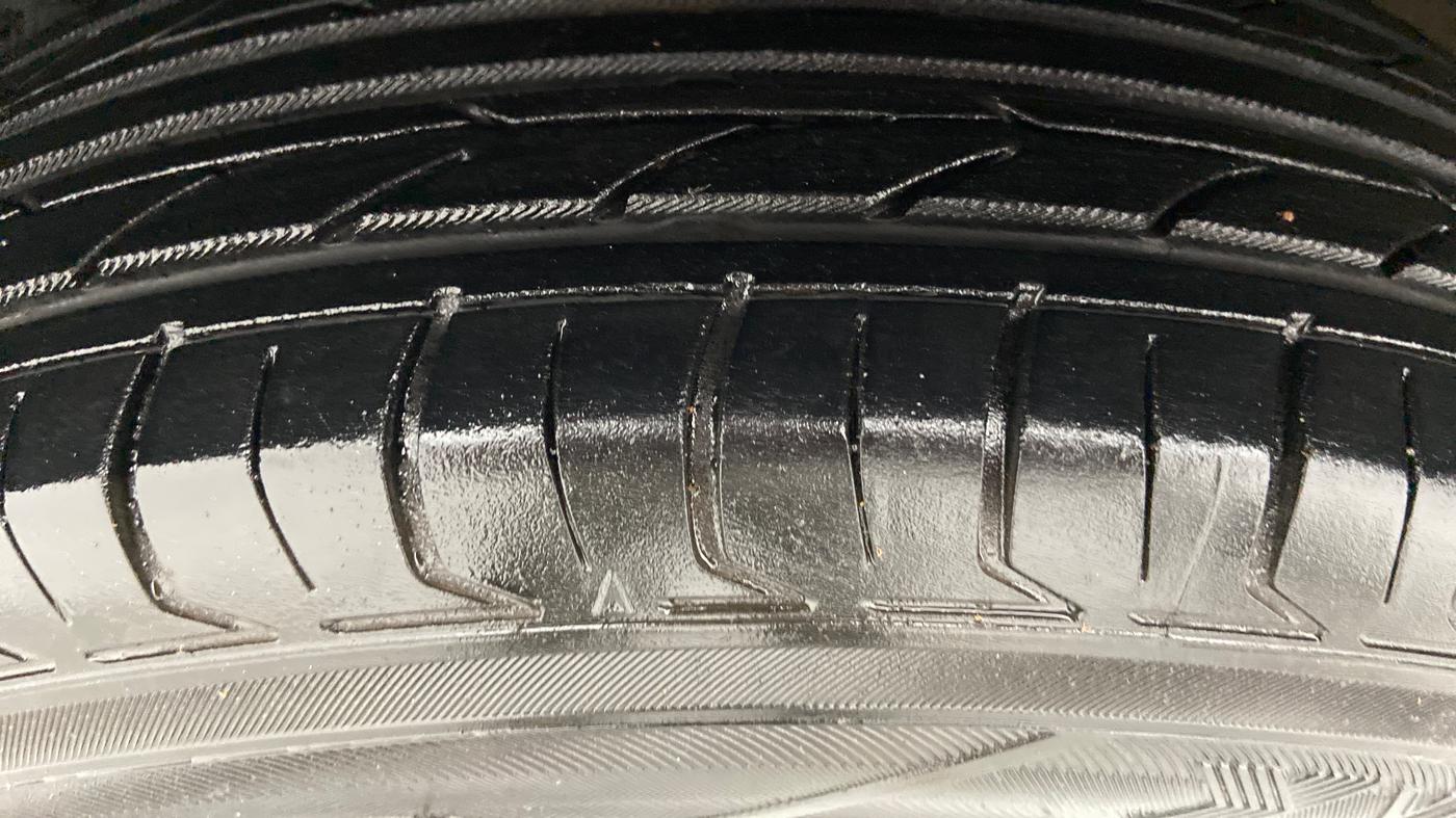 2013 Maruti Swift Dzire VXI 1.2 BS IV, Petrol, Manual, 54,017 km, Left Front Tyre Tread