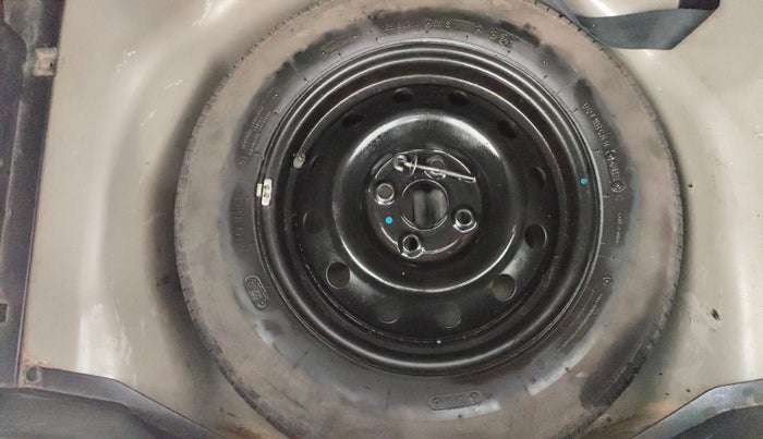 2013 Maruti Swift VXI, Petrol, Manual, 70,013 km, Spare Tyre