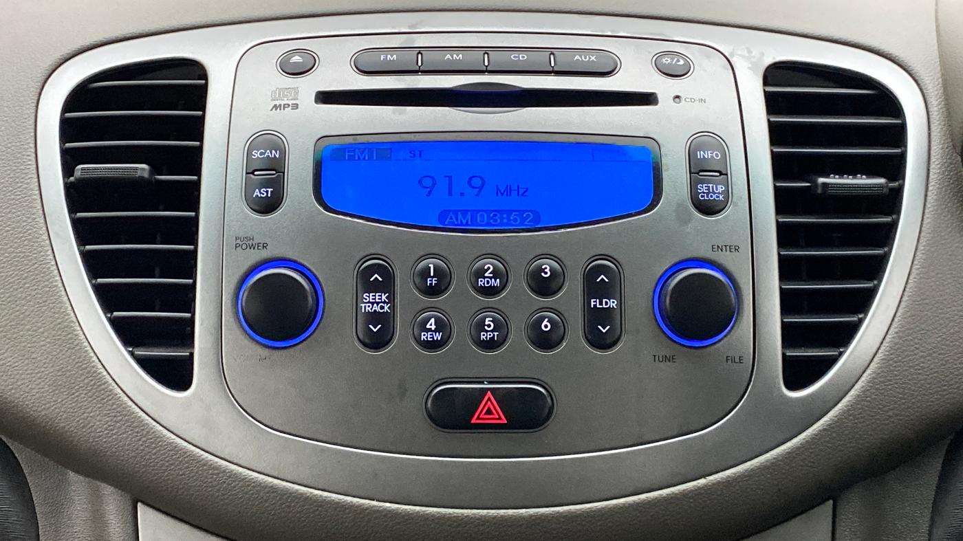 2011 Hyundai i10 SPORTZ 1.2 KAPPA2, Petrol, Manual, 29,295 km, Infotainment System