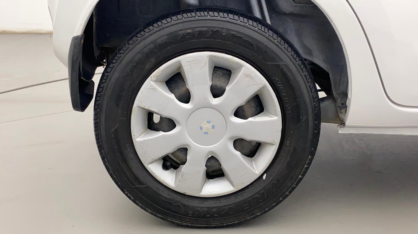 2016 Datsun Redi Go S, Petrol, Manual, 85,662 km, Right Rear Wheel