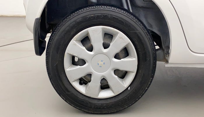 2016 Datsun Redi Go S, Petrol, Manual, 85,662 km, Right Rear Wheel