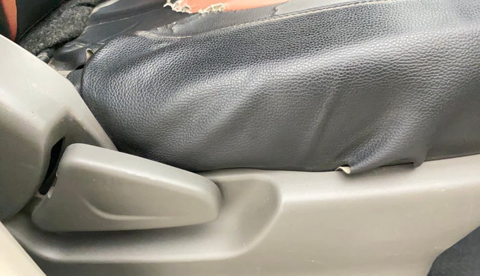 2016 Datsun Redi Go S, Petrol, Manual, 85,662 km, Driver Side Adjustment Panel