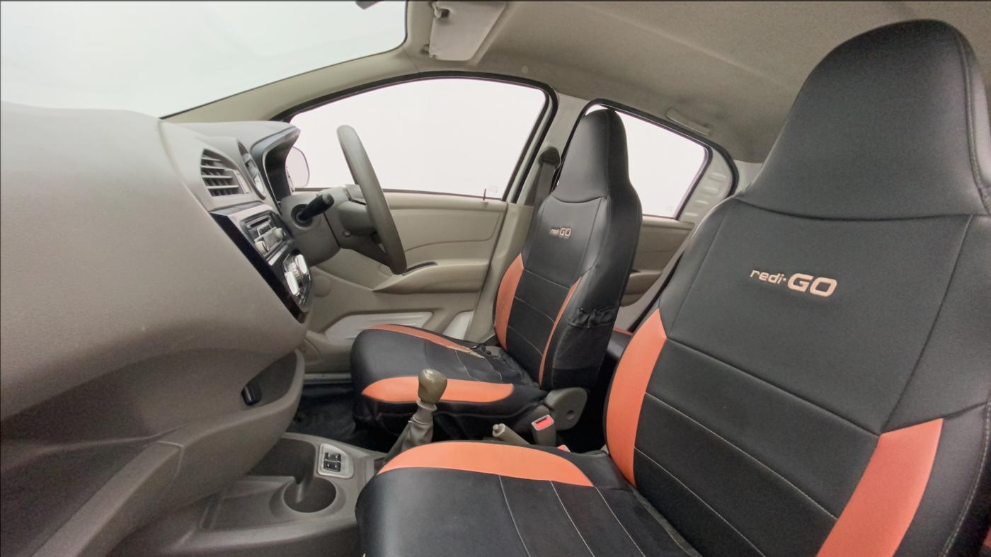 2016 Datsun Redi Go S, Petrol, Manual, 85,662 km, Right Side Front Door Cabin