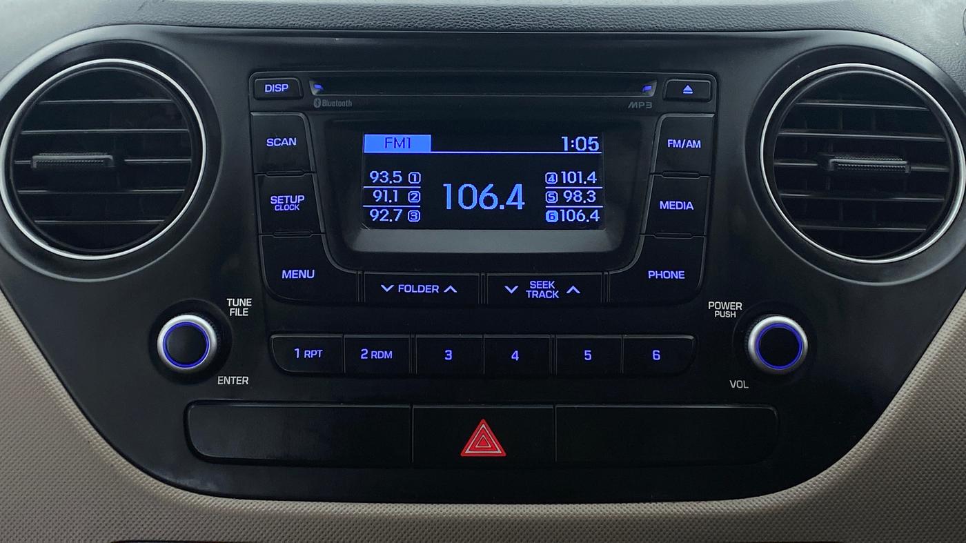 2016 Hyundai Grand i10 ASTA AT 1.2 KAPPA VTVT, Petrol, Automatic, 73,423 km, Infotainment System