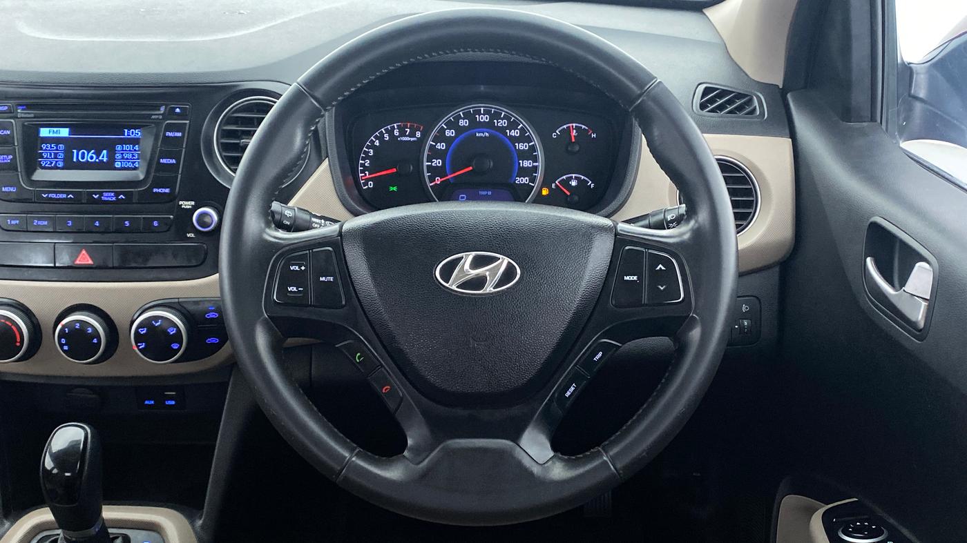 2016 Hyundai Grand i10 ASTA AT 1.2 KAPPA VTVT, Petrol, Automatic, 73,423 km, Steering Wheel Close Up