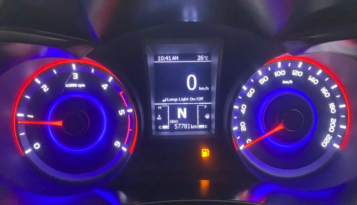 2022 Mahindra XUV300 W8 1.5 DIESEL, Diesel, Manual, 57,742 km, Odometer Image