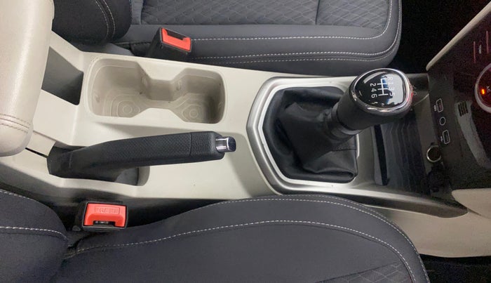 2022 Mahindra XUV300 W8 1.5 DIESEL, Diesel, Manual, 57,742 km, Gear Lever