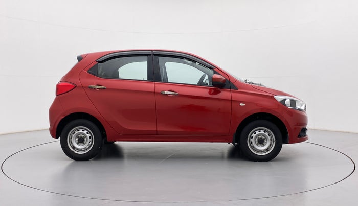 2016 Tata Tiago XE 1.2 REVOTRON, Petrol, Manual, 32,065 km, Right Side View