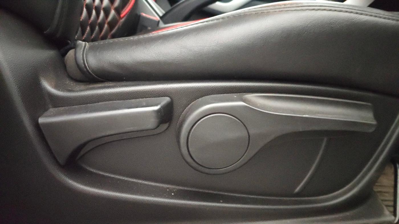 2022 MG HECTOR SHINE 1.5 PETROL TURBO MT, Petrol, Manual, 87,558 km, Driver Side Adjustment Panel