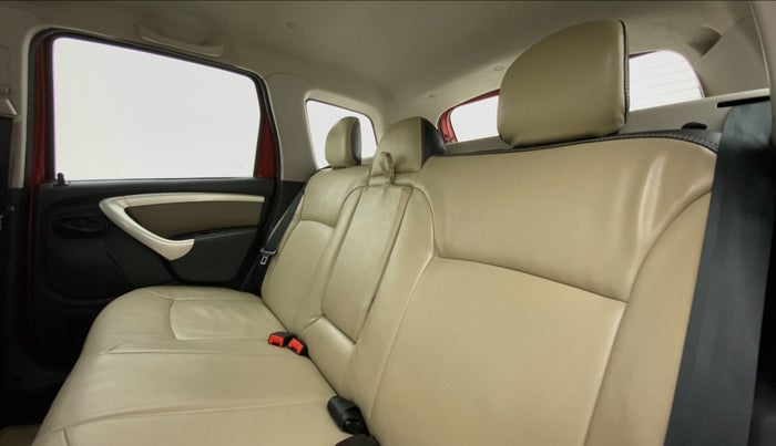2014 Renault Duster RXL PLUS DIESEL 85, Diesel, Manual, 78,280 km, Right Side Rear Door Cabin