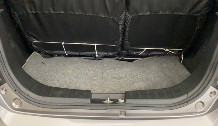 2015 Maruti Wagon R 1.0 LXI, Petrol, Manual, 42,271 km, Boot Inside