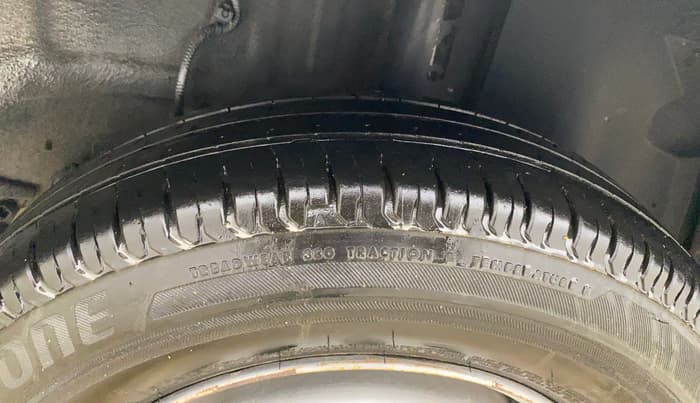 2022 Tata ALTROZ XE PETROL, Petrol, Manual, 28,802 km, Left Rear Tyre Tread