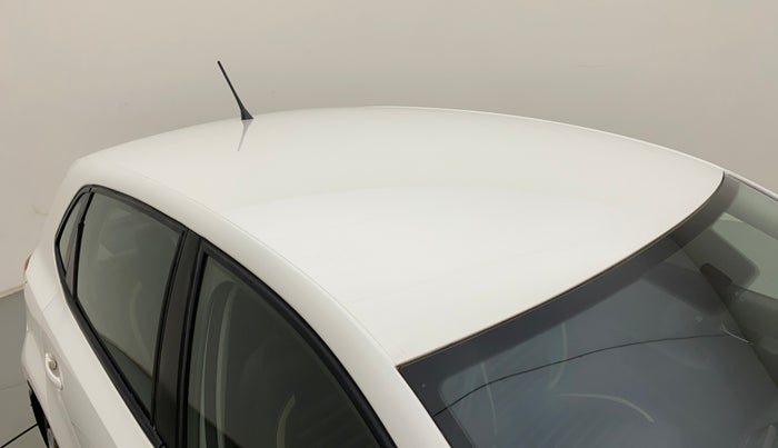 2017 Volkswagen Polo COMFORTLINE 1.2L, Petrol, Manual, 94,382 km, Roof