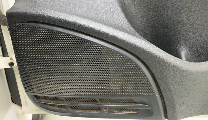 2017 Volkswagen Polo COMFORTLINE 1.2L, Petrol, Manual, 94,382 km, Speaker