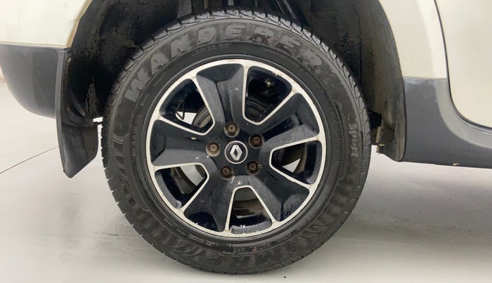 2016 Renault Duster RXZ AMT 110 PS, Diesel, Automatic, 73,193 km, Right Rear Wheel