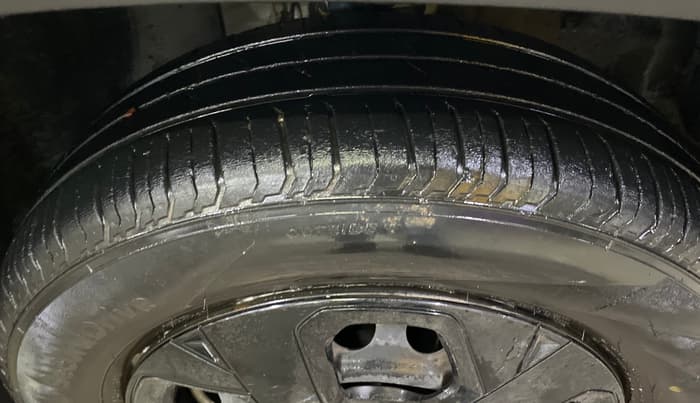 2024 Tata PUNCH ADVENTURE RHYTHM PACK MT, Petrol, Manual, 19,290 km, Right Front Tyre Tread