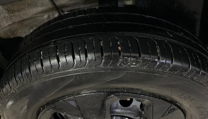 2024 Tata PUNCH ADVENTURE RHYTHM PACK MT, Petrol, Manual, 19,290 km, Left Rear Tyre Tread