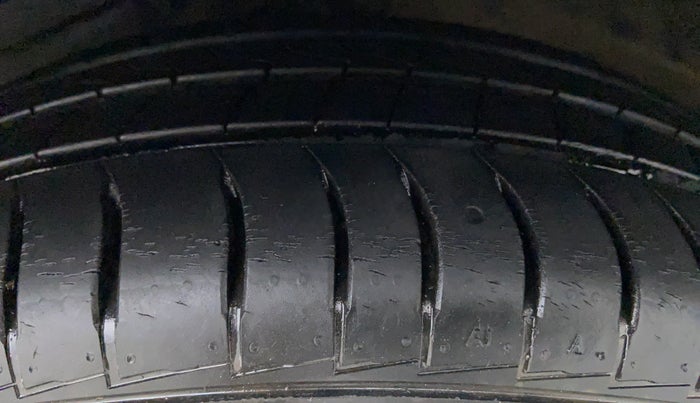 2018 Hyundai NEW SANTRO 1.1 SPORTS AMT, Petrol, Automatic, 12,146 km, Right Front Tyre Tread