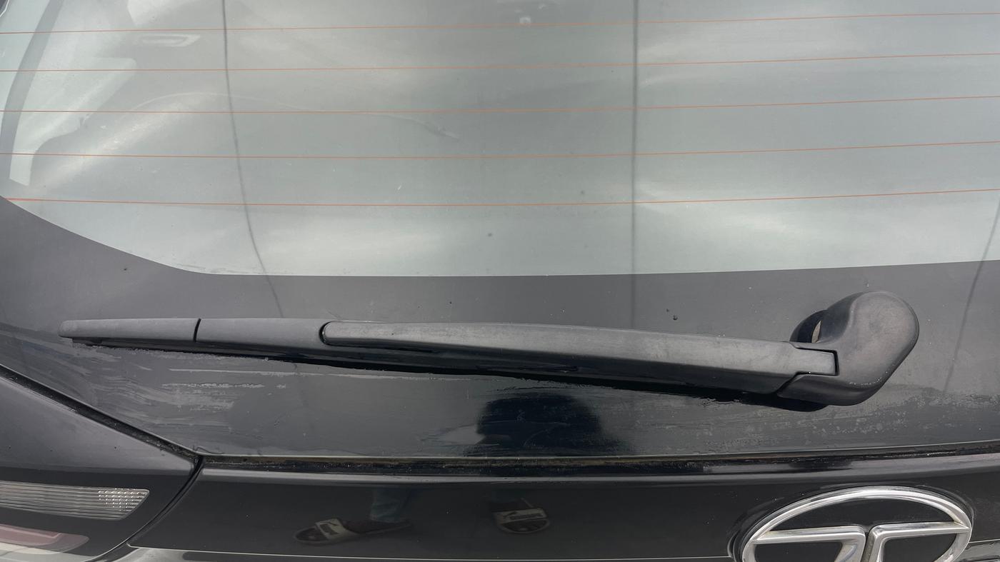 2020 Tata ALTROZ XZ PETROL, Petrol, Manual, 15,344 km, Rear Wiper