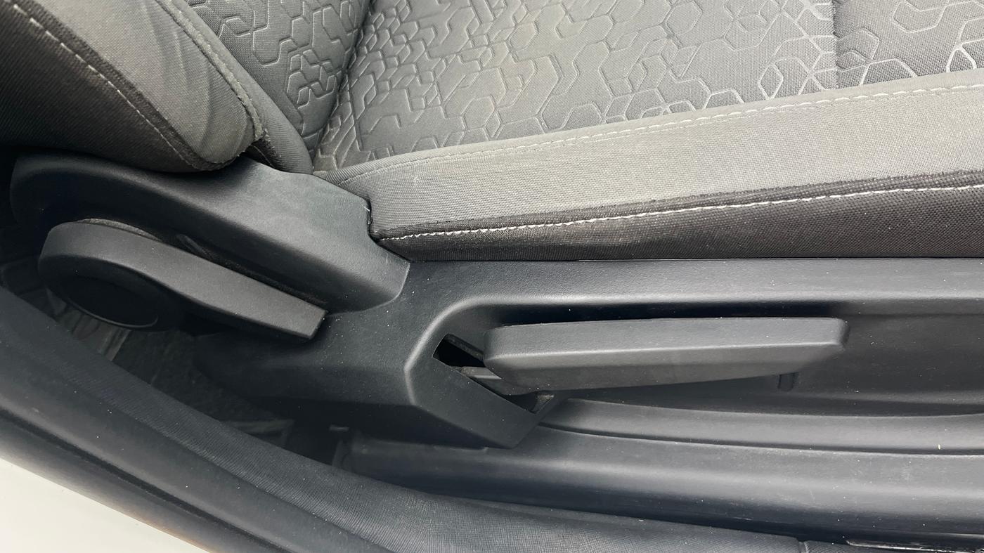 2020 Tata ALTROZ XZ PETROL, Petrol, Manual, 15,344 km, Driver Side Adjustment Panel