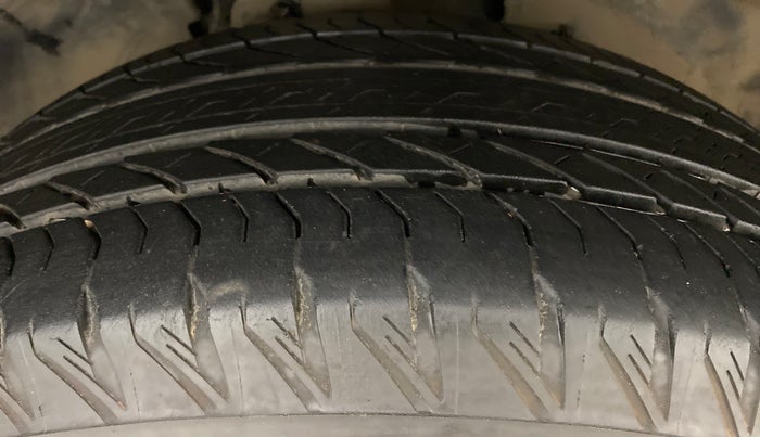 2021 Tata Safari XZA PLUS, Diesel, Automatic, 21,813 km, Right Front Tyre Tread