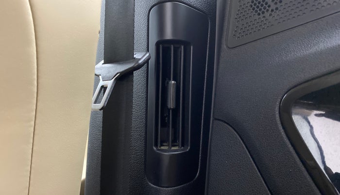 2021 Tata Safari XZA PLUS, Diesel, Automatic, 21,813 km, Rear AC Vents