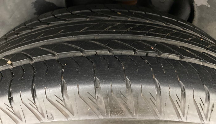 2021 Tata Safari XZA PLUS, Diesel, Automatic, 21,813 km, Right Rear Tyre Tread