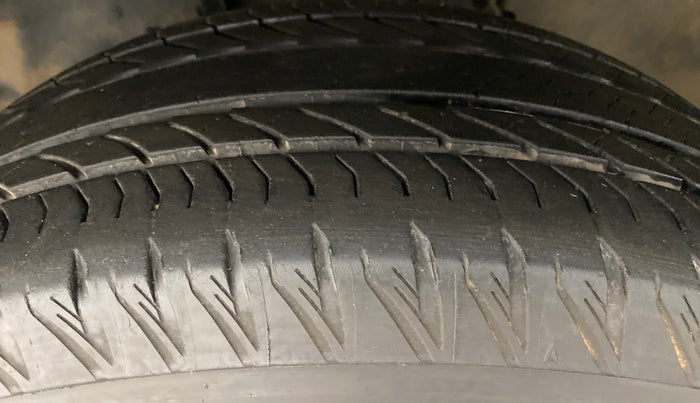 2021 Tata Safari XZA PLUS, Diesel, Automatic, 21,813 km, Left Front Tyre Tread