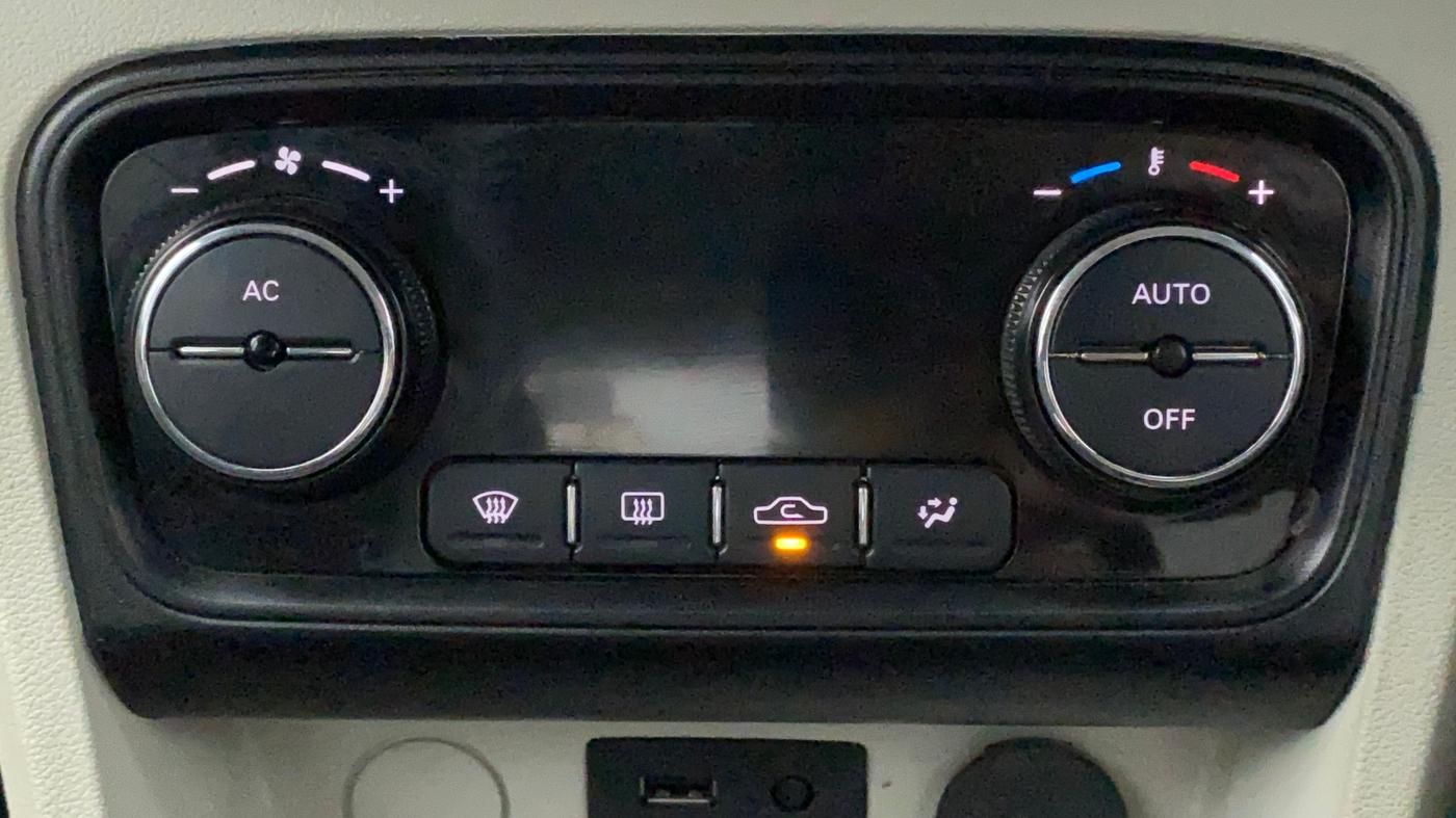 2022 Tata TIGOR XZ PLUS CNG, CNG, Manual, 18,790 km, Automatic Climate Control
