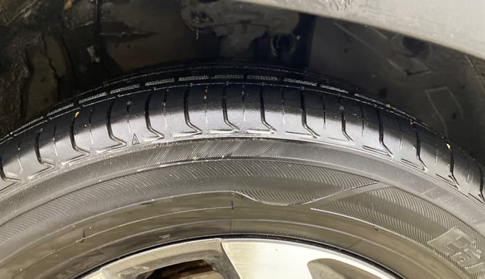 2022 KIA SONET GTX PLUS 1.5, Diesel, Manual, 96,106 km, Right Front Tyre Tread