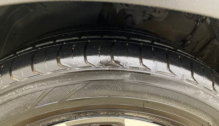 2022 KIA SONET GTX PLUS 1.5, Diesel, Manual, 96,106 km, Left Front Tyre Tread