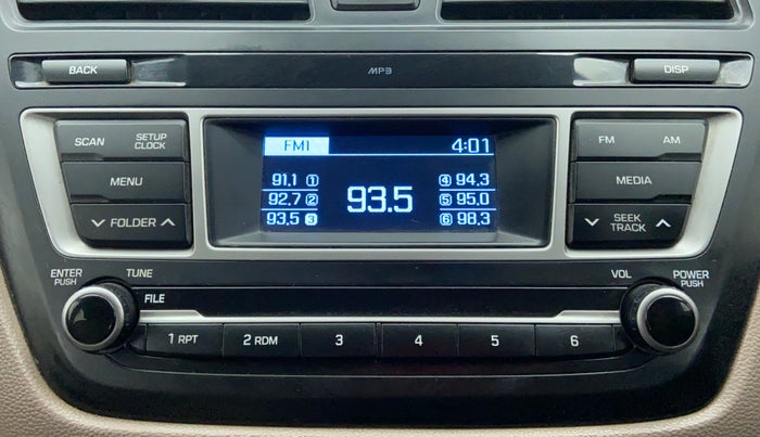 2017 Hyundai Elite i20 Magna Executive 1.2, Petrol, Manual, 33,032 km, Infotainment System
