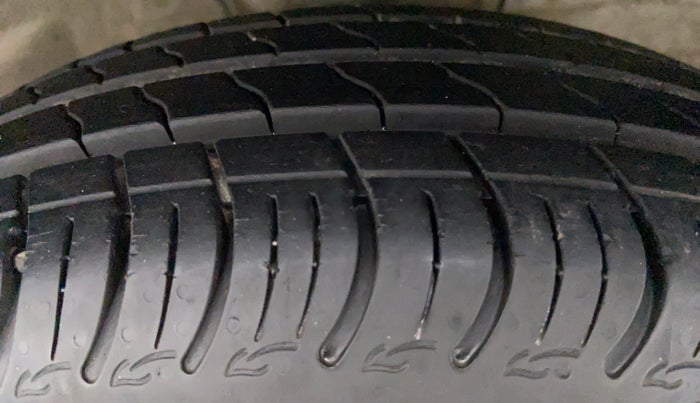 2020 Maruti S PRESSO VXI PLUS AGS, Petrol, Automatic, 6,590 km, Right Front Tyre Tread