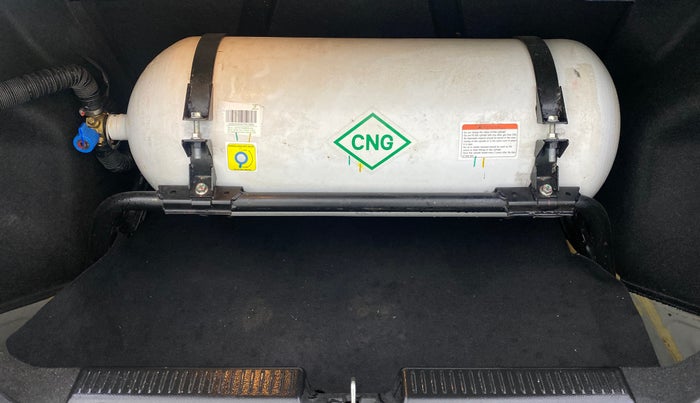 2022 Maruti Dzire ZXI CNG, CNG, Manual, 41,659 km, Boot Inside