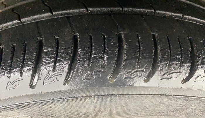 2022 Tata ALTROZ XT PETROL, Petrol, Manual, 21,360 km, Right Front Tyre Tread